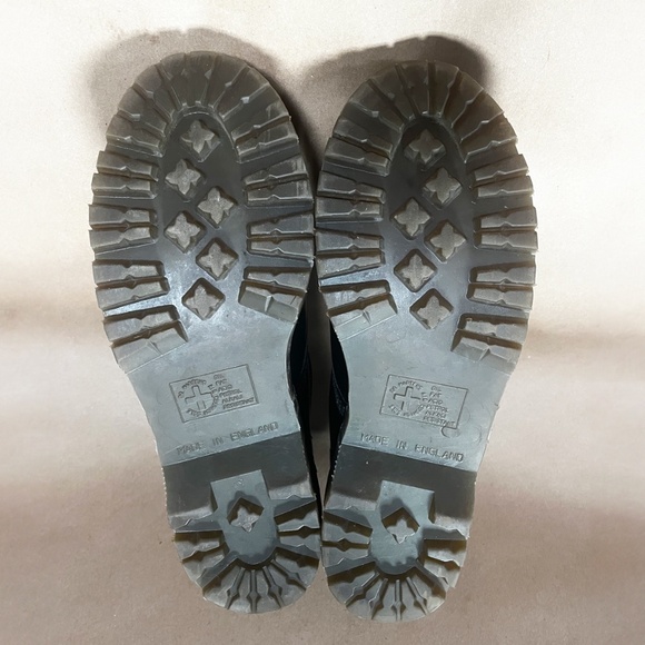 Dr. Martens Vintage Cap Toe Black Boots. Thick Bex/Commando sole Made in England - Picture 2 of 5